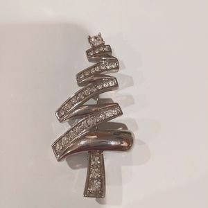 Monet Vintage Christmas Tree 🎄 Pin